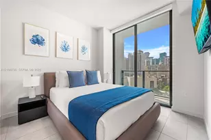 121 NE 5th St, Miami, FL 33132 - Photo 13
