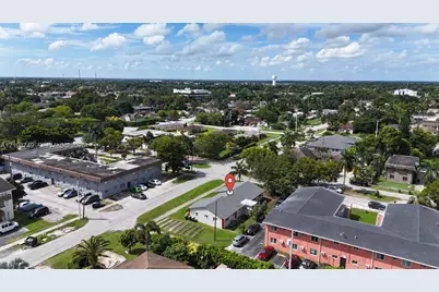 1207 NE 1st Ave, Homestead, FL 33030 - Photo 15