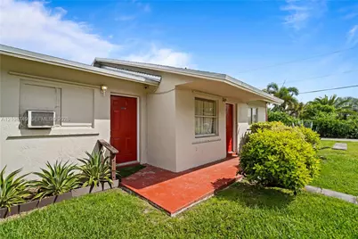 1207 NE 1st Ave, Homestead, FL 33030 - Photo 7