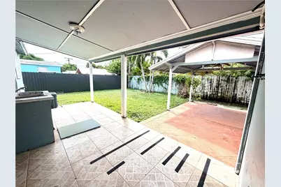 5651 NE 9th Ave, Oakland Park, FL 33334 - Photo 19