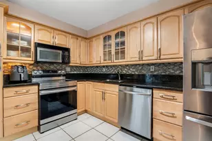 2750 NE 183rd St, Aventura, FL 33160 - Photo 13