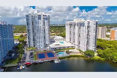 2750 NE 183rd St #2404, Aventura, FL 33160 - Photo 43