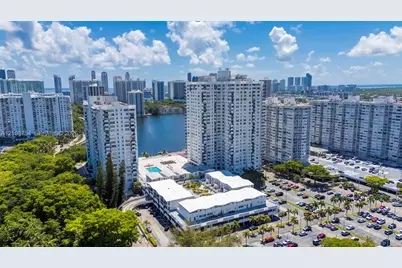 2750 NE 183rd St #2404, Aventura, FL 33160 - Photo 41
