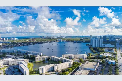 2750 NE 183rd St #2404, Aventura, FL 33160 - Photo 45