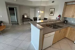 7980 N Nob Hill Rd, Tamarac, FL 33321 - Photo 33