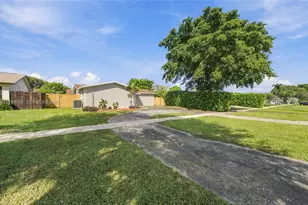 9611 Johnson St, Pembroke Pines, FL 33024 - Photo 35