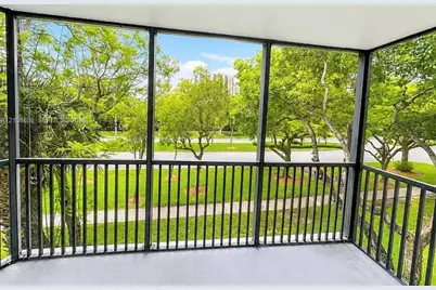3301 N Country Club Dr #305, Aventura, FL 33180 - Photo 9