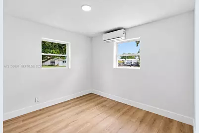 5201 SW 28th Ter, Dania Beach, FL 33312 - Photo 5