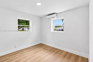 5201 SW 28th Terrace, Dania Beach, FL 33312 - Photo 5