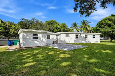 5201 SW 28th Ter, Dania Beach, FL 33312 - Photo 13