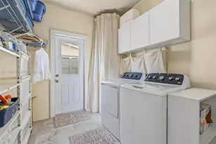 8931 SW 156th St, Palmetto Bay, FL 33157 - Photo 17