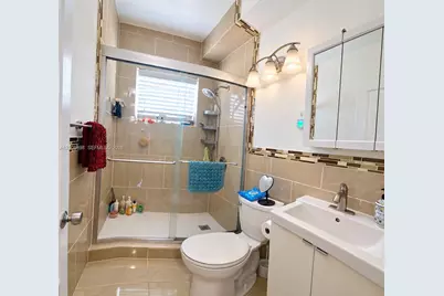 8300 Crespi Blvd #3, Miami Beach, FL 33141 - Photo 15