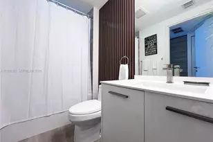 1300 Brickell Bay Dr, Miami, FL 33131 - Photo 21