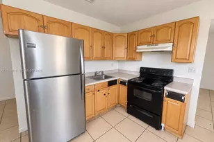 10130 W Indigo St, Miami, FL 33157 - Photo 5