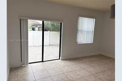 8861 W 35th Ave, Hialeah, FL 33018 - Photo 11