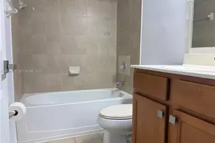 8861 W 35th Ave, Hialeah, FL 33018 - Photo 23
