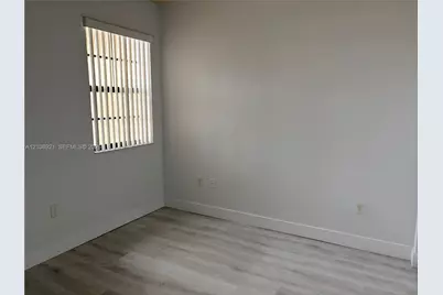 8861 W 35th Ave, Hialeah, FL 33018 - Photo 23