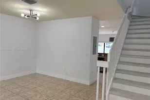 8861 W 35th Ave, Hialeah, FL 33018 - Photo 7