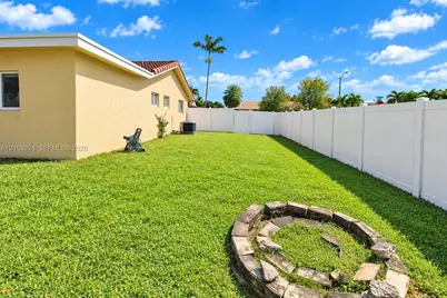7607 NW 66th Ter, Tamarac, FL 33321 - Photo 31