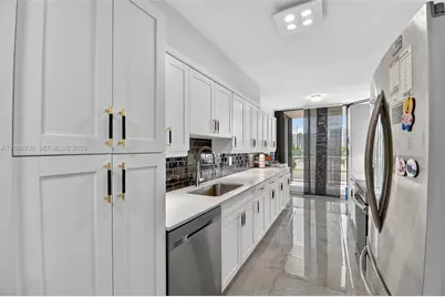 3640 Yacht Club Dr #410, Aventura, FL 33180 - Photo 5