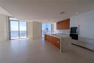 1400 Biscayne Blvd, Miami, FL 33132 - Photo 3