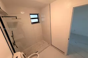 1261 NW 45th St, Miami, FL 33142 - Photo 35