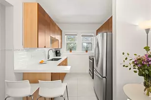 536 14th St, Miami Beach, FL 33139 - Photo 9