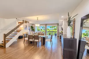 545 W Park Dr, Miami, FL 33172 - Photo 5