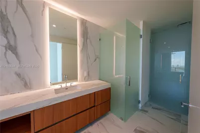 1400 Biscayne Boulevard #5003, Miami, FL 33132 - Photo 13