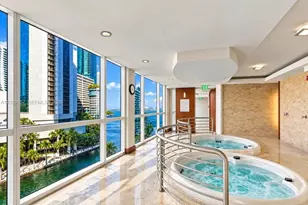 41 SE 5th St, Miami, FL 33131 - Photo 33