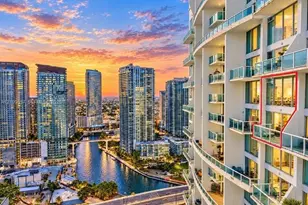 41 SE 5th St, Miami, FL 33131 - Photo 25