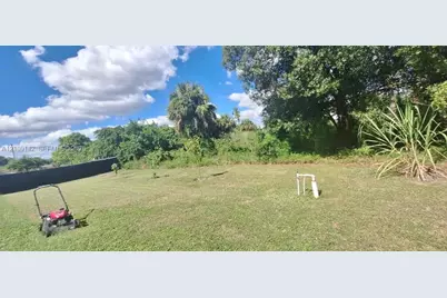 743 Grant Blvd, Lehigh Acres, FL 33974 - Photo 7