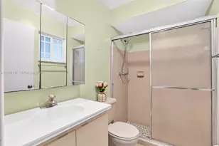 8500 NW 3rd St, Pembroke Pines, FL 33024 - Photo 19