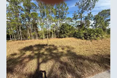 511 Addison St E, Lehigh Acres, FL 33974 - Photo 3