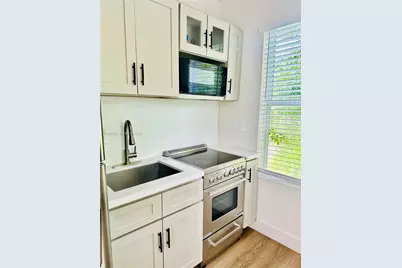 893 NE 81st St #6, Miami, FL 33138 - Photo 5