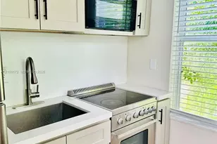 893 NE 81st St, Miami, FL 33138 - Photo 5