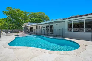 2471 NE 201st St, Miami, FL 33180 - Photo 63