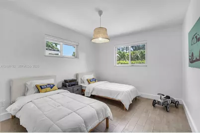 2471 NE 201st St, Miami, FL 33180 - Photo 27
