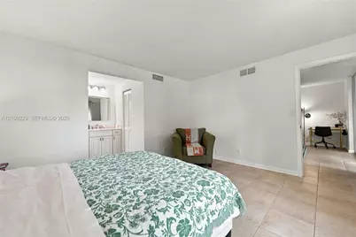 9301 Sunrise Lakes Blvd #105, Sunrise, FL 33322 - Photo 19