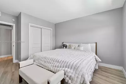 2500 Diana Dr #216, Hallandale Beach, FL 33009 - Photo 15