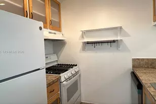 505 NE 30th St, Miami, FL 33137 - Photo 5