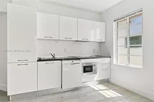 811 Jefferson Ave, Miami Beach, FL 33139 - Photo 3