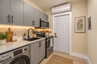 1001 NW 36th Ave, Miami, FL 33125 - Photo 3
