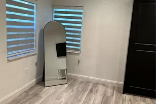 8401 Crespi Blvd, Miami Beach, FL 33141 - Photo 5