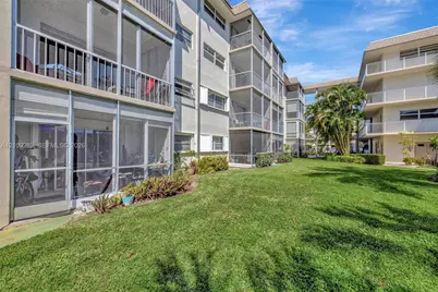 2200 Diana Dr #111, Hallandale Beach, FL 33009 - Photo 15