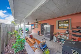 10241 NW 125th St, Hialeah Gardens, FL 33018 - Photo 25