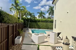 8880 NW 115th Ct, Doral, FL 33178 - Photo 21
