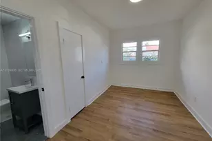 900 SW 8th Ct, Miami, FL 33130 - Photo 5