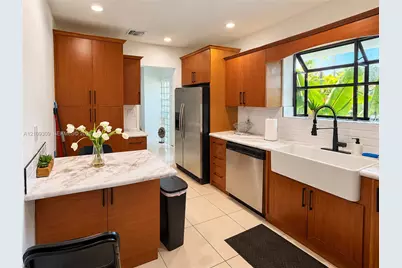 [Address not provided], North Miami Beach, FL 33162 - Photo 13