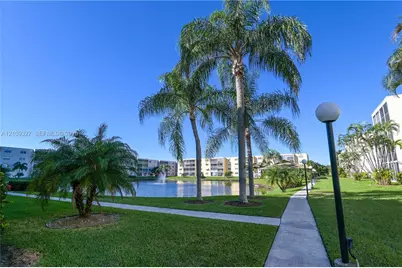 314 SE 10th St #307, Dania Beach, FL 33004 - Photo 55